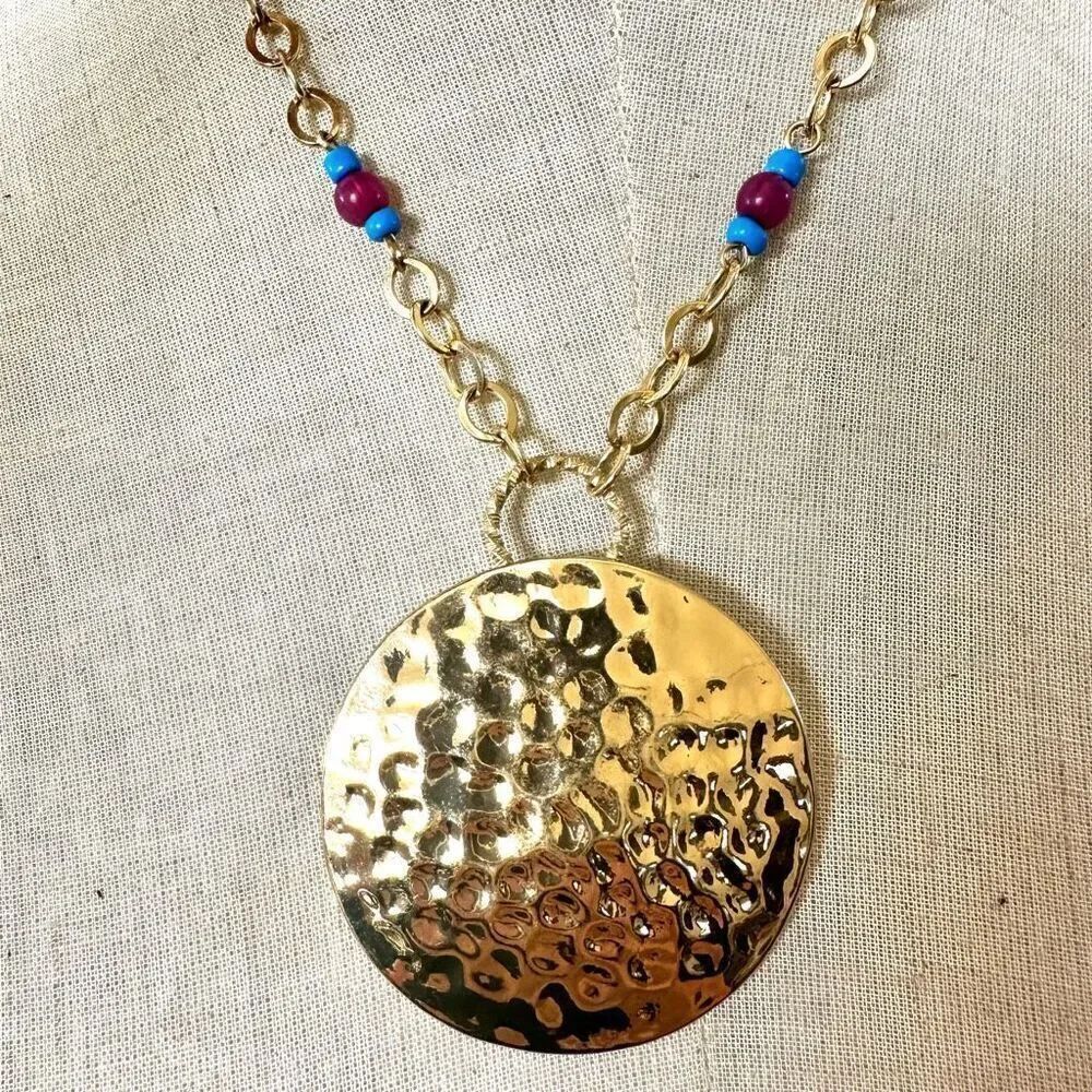 Gold tone colorful beaded pendant necklace